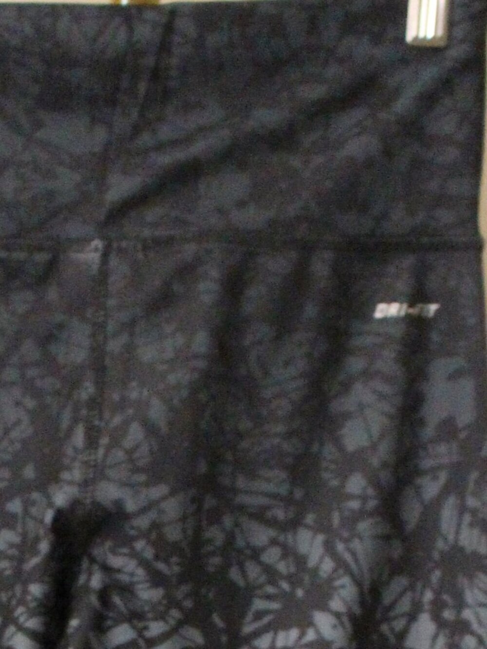 Nike Black & Gray Leggings, Size Medium - Picture 4 of 6